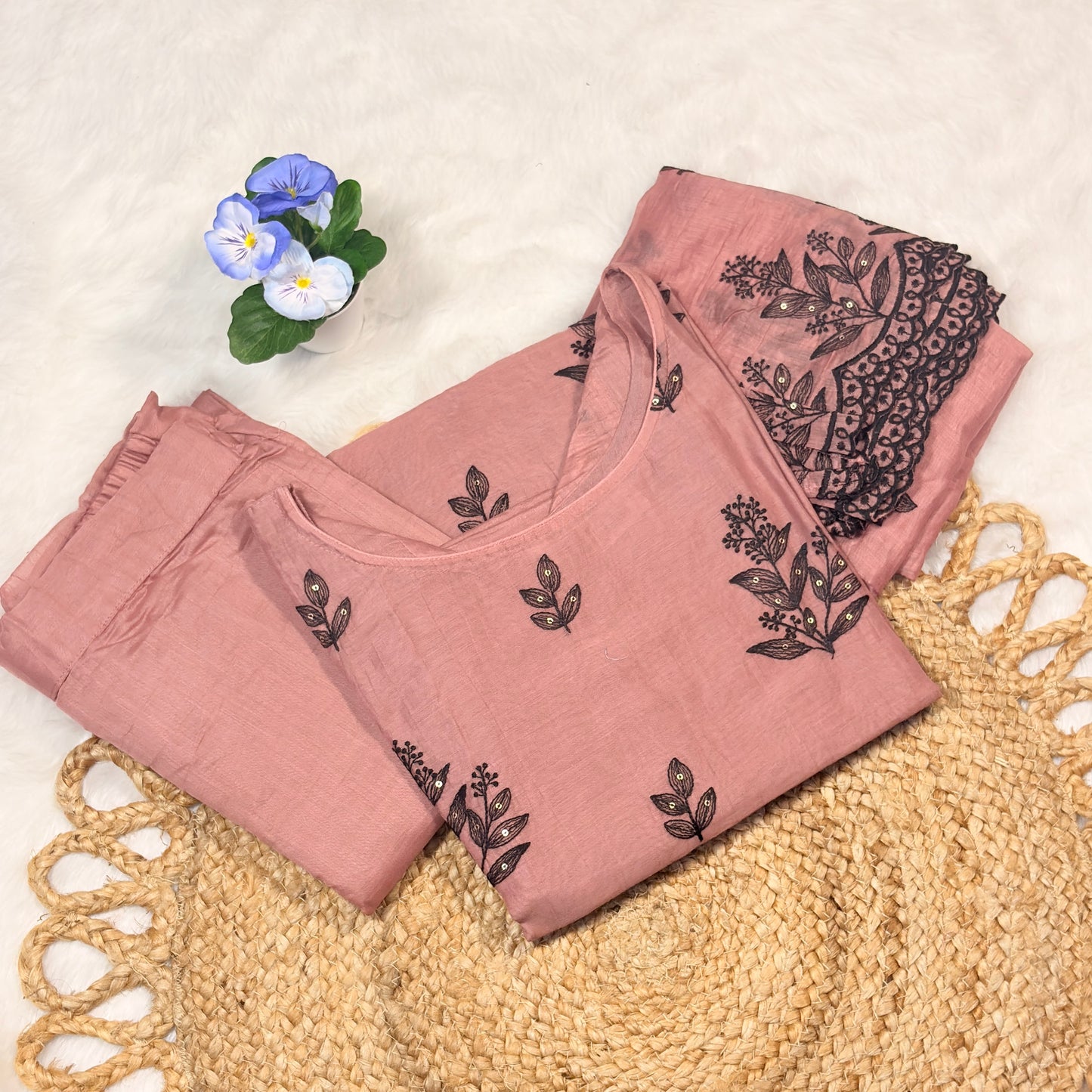 Women’s Mauve Embroidered Kurti Set with Matching Bottoms & Dupatta – Elegant Ethnic Wear