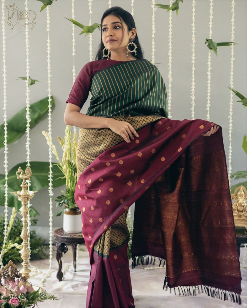 Women's Kanjivaram Dark Green & Maroon Pure Zari Woven Soft Silk Saree With Blouse