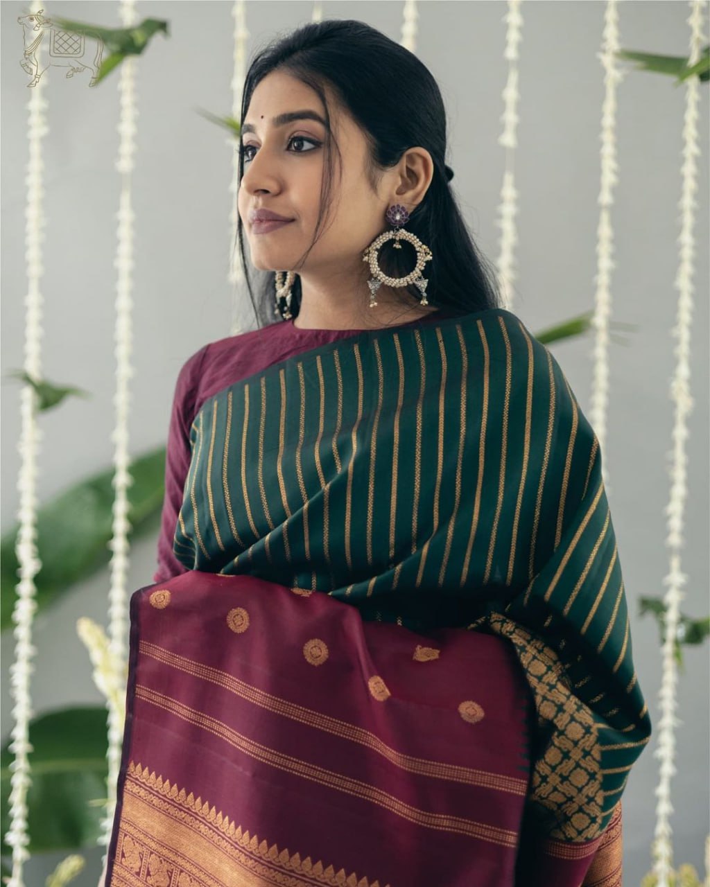 Women's Kanjivaram Dark Green & Maroon Pure Zari Woven Soft Silk Saree With Blouse