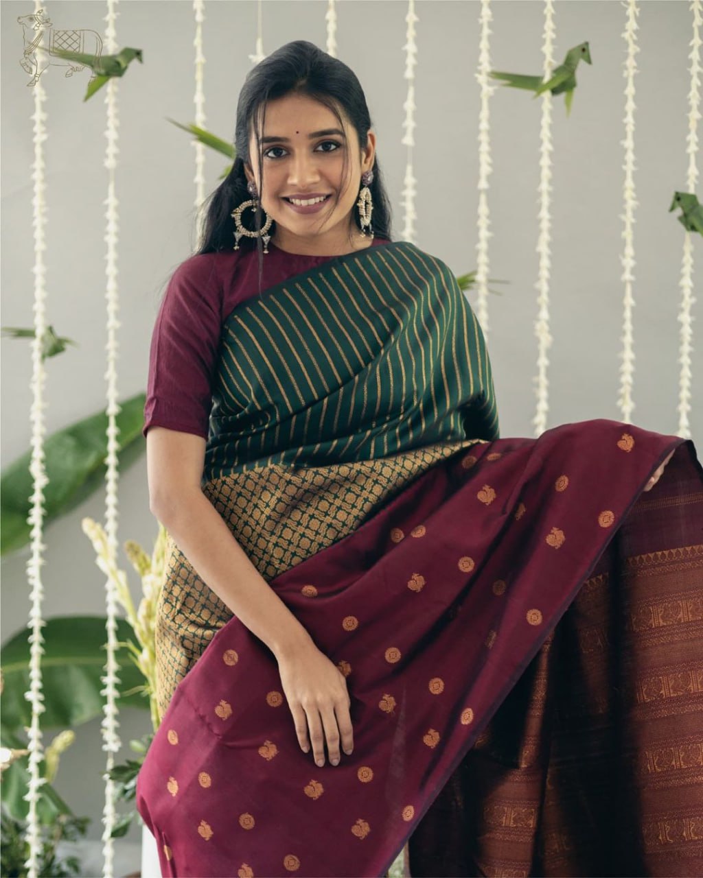 Women's Kanjivaram Dark Green & Maroon Pure Zari Woven Soft Silk Saree With Blouse