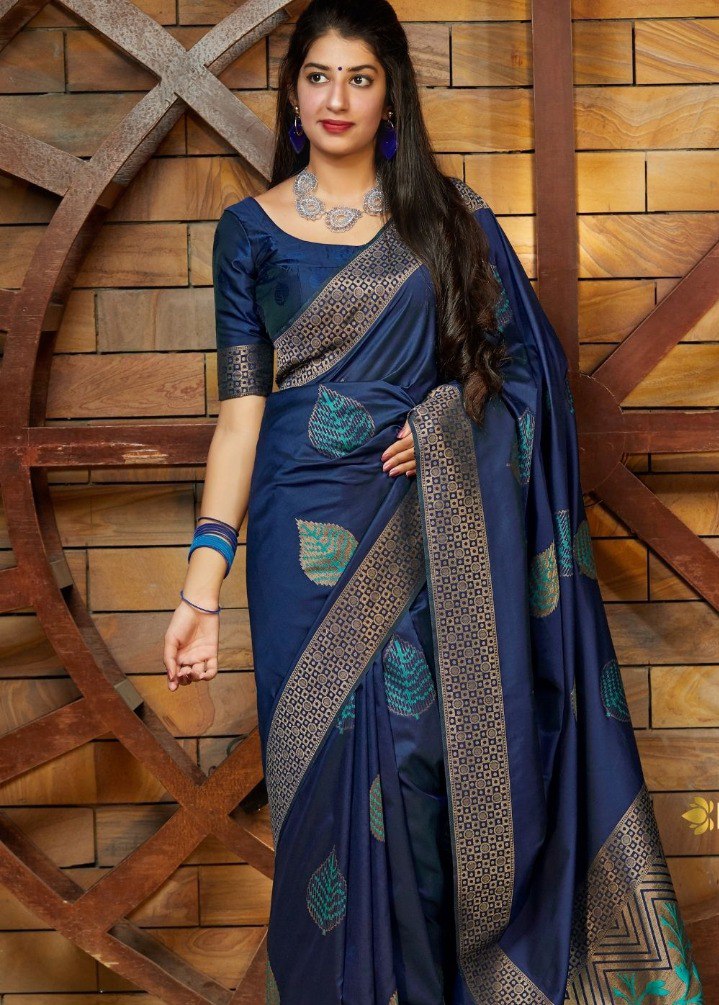 Women's Leaf Woven Banarasi Saree with Contrast Border
