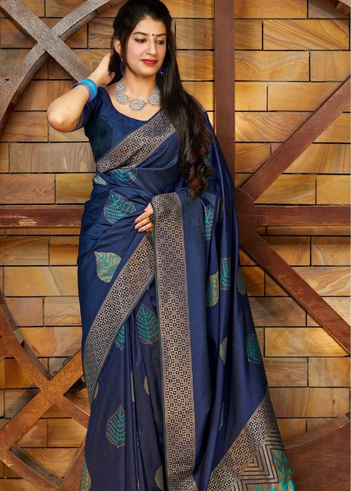 Women's Leaf Woven Banarasi Saree with Contrast Border