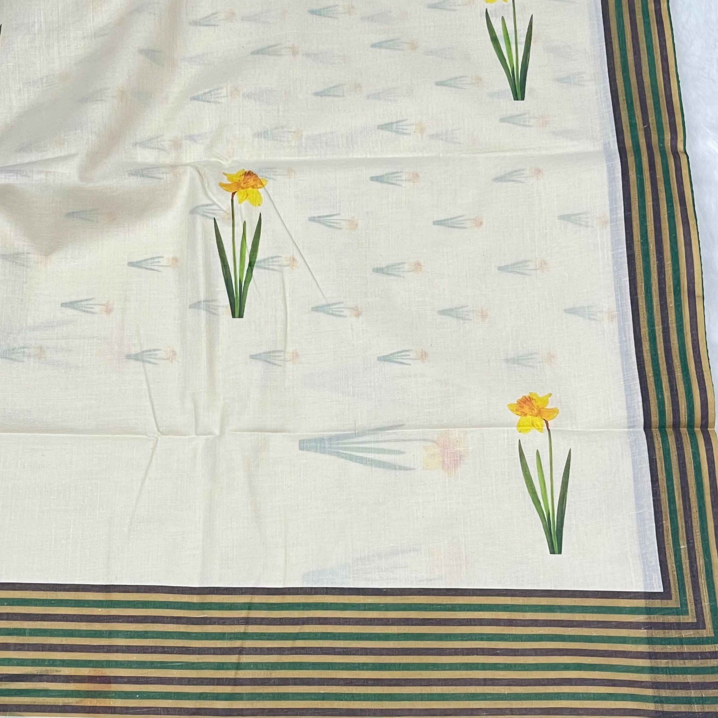 Kerala Cotton Kasavu Lily Flower Digital Print Saree with Blouse Piece