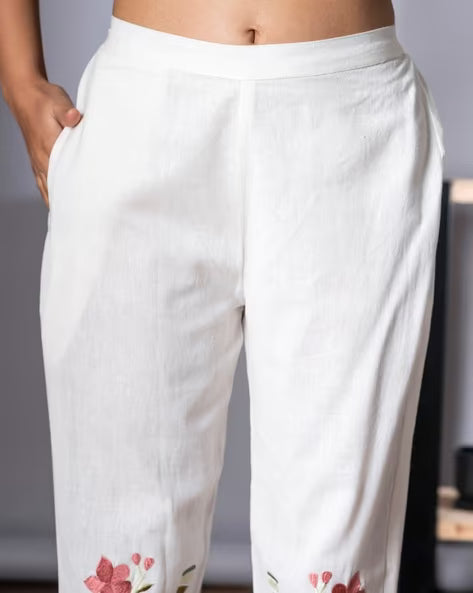 Women's White Floral Embroidered Mandarin Collar Straight Kurta With Trouser