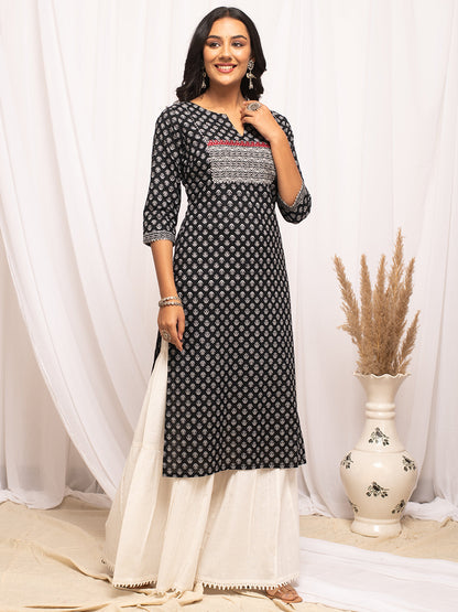 Ethnic Motifs Printed Round Neck Gotta Patti Cotton Straight Kurta