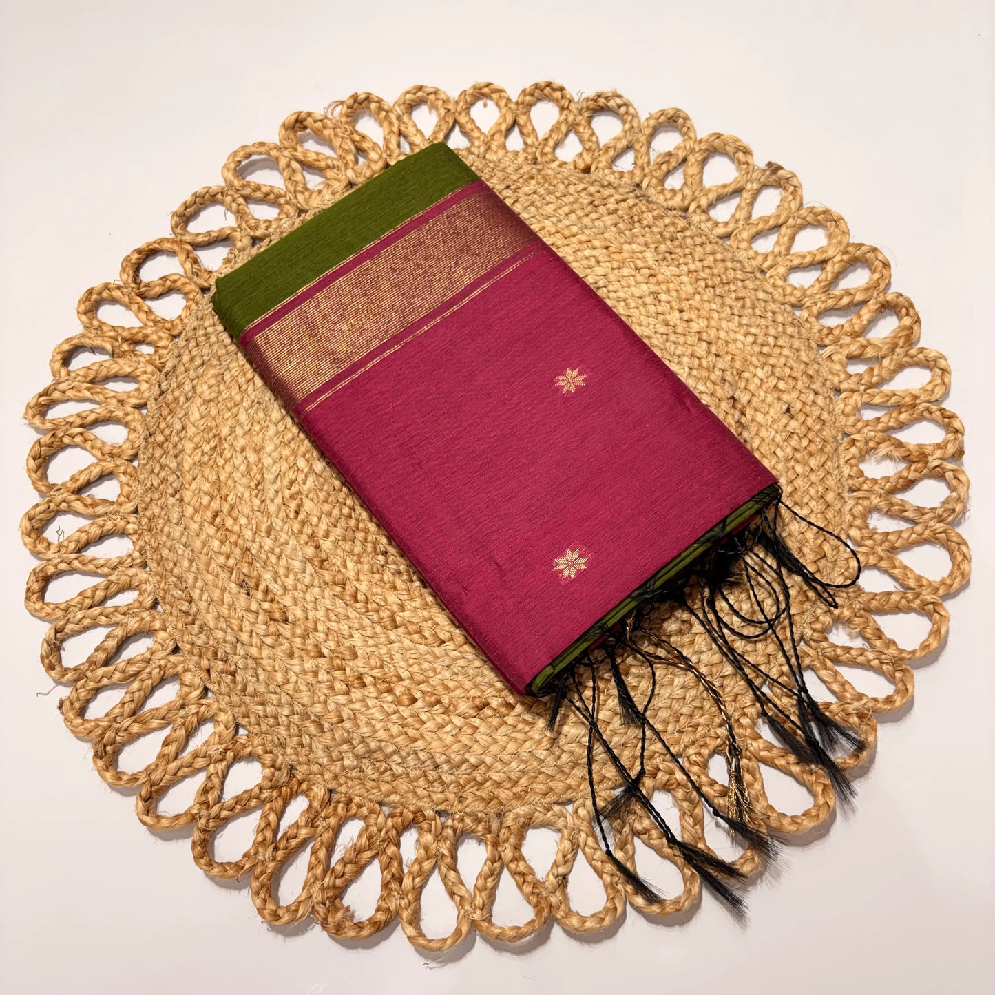 Women's Elegant Maheshwari Cotton Silk Saree with Traditional Woven Patterns | Lightweight Festive & Office Wear