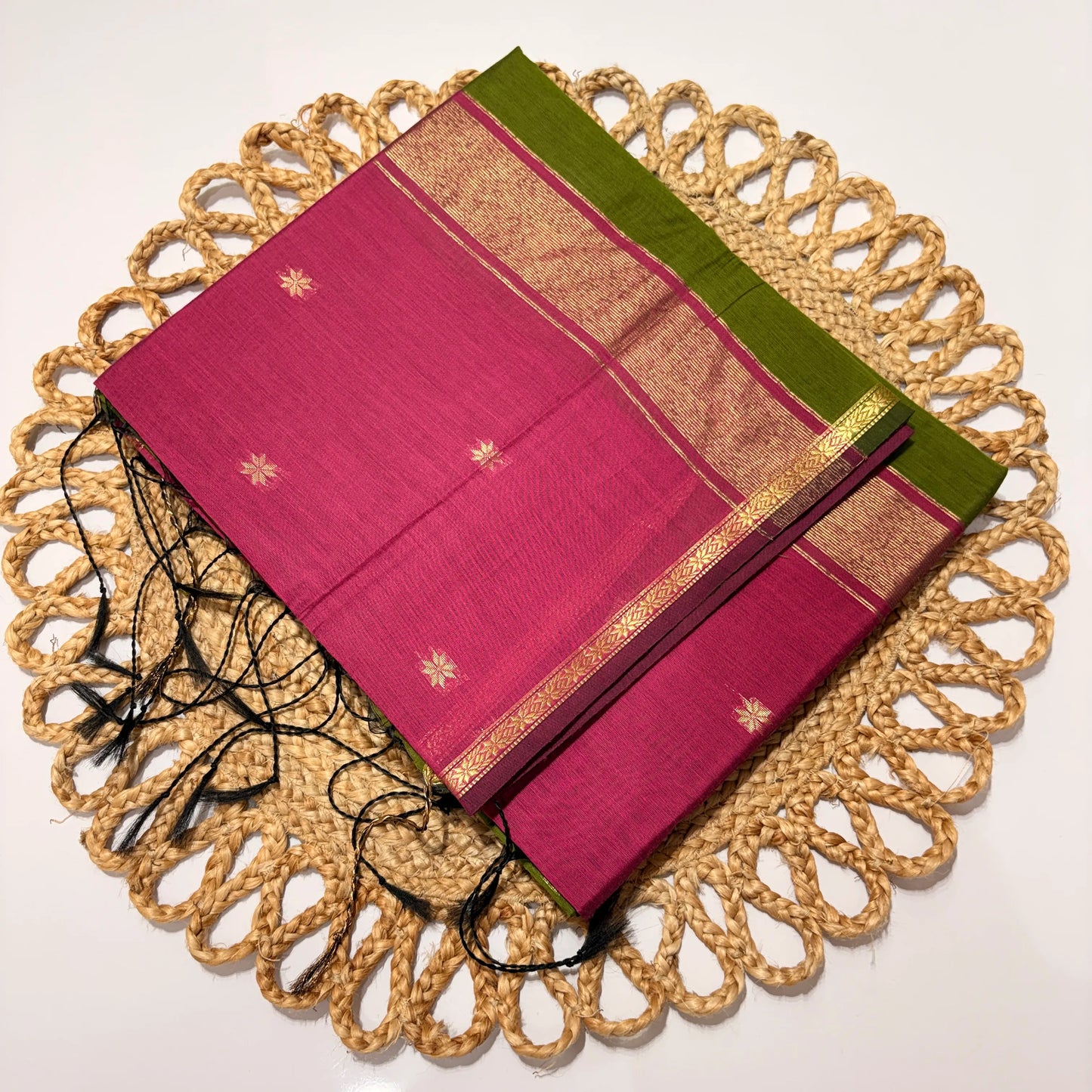 Women's Elegant Maheshwari Cotton Silk Saree with Traditional Woven Patterns | Lightweight Festive & Office Wear