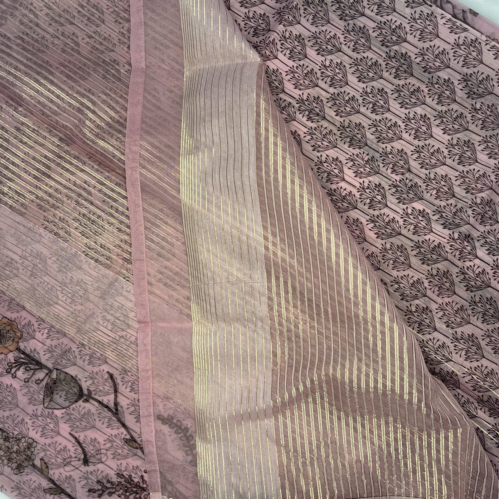Women's Printed Organza Saree with Unstitched Blouse Piece