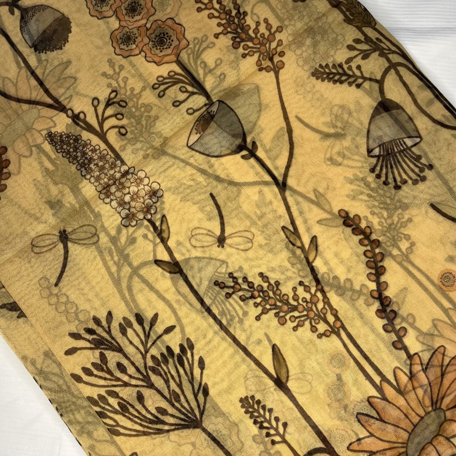 Women's Printed Organza Saree with Unstitched Blouse Piece
