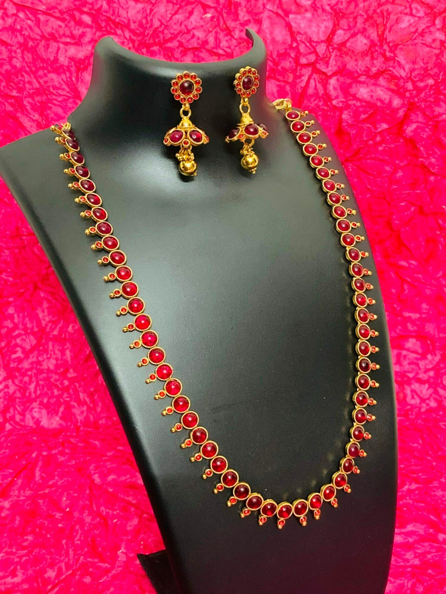 delicate-high-gold-polish--antique-long--necklace-set