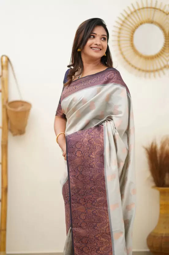 Off White Ethnic Motif Woven Design Zari Pure Silk Banarasi Saree Traditional Saree
