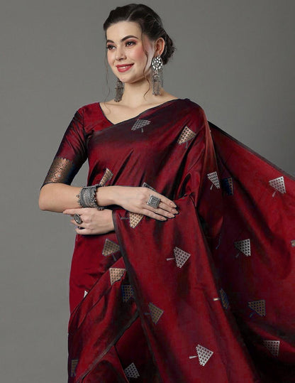 Woven Saree With Unstitched Blouse