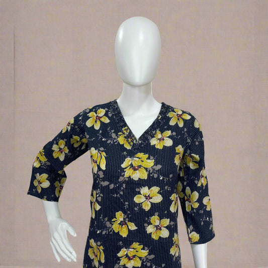 Women's V Neck Floral Handwork Kurti