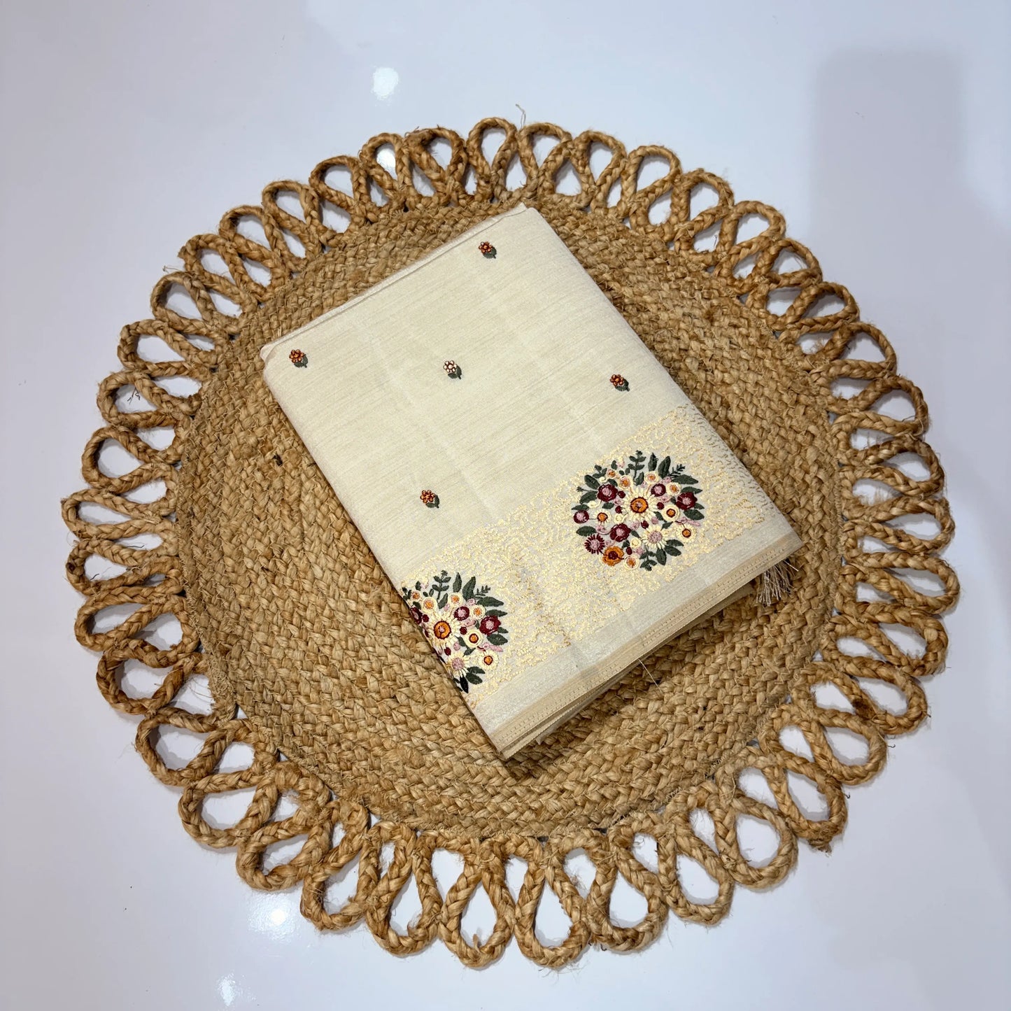 Off White Embroidery Saree with Floral Border – Elegant Festive & Office Wear Saree for Onam, Church & Special Occasions