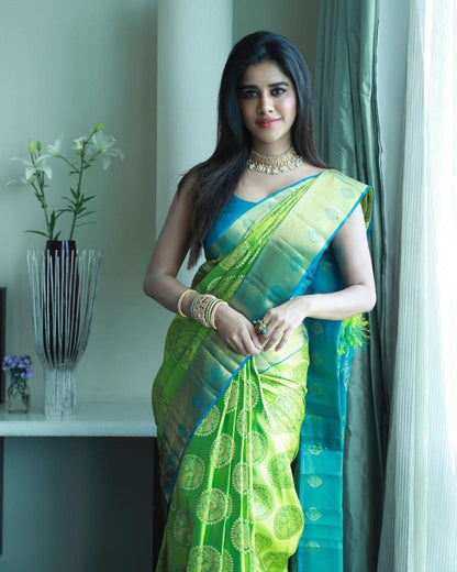 Women's Banarasi Style Pure Kanjivaram Silk Jacquard Saree With Un-Stiched Blouse