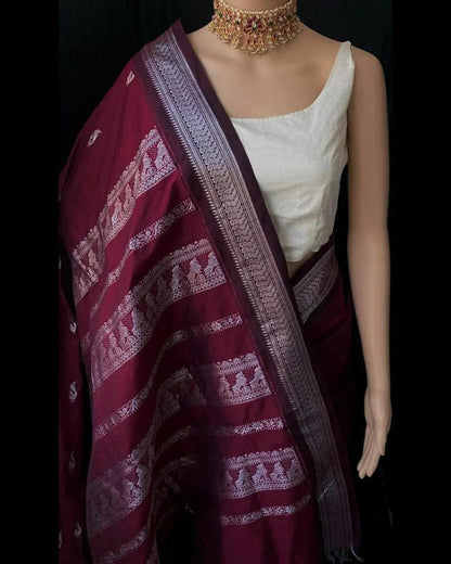 Women's Dark Maroon Banarasi Silk Saree With Zari Weaving Work