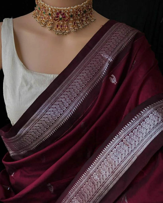 Women's Dark Maroon Banarasi Silk Saree With Zari Weaving Work