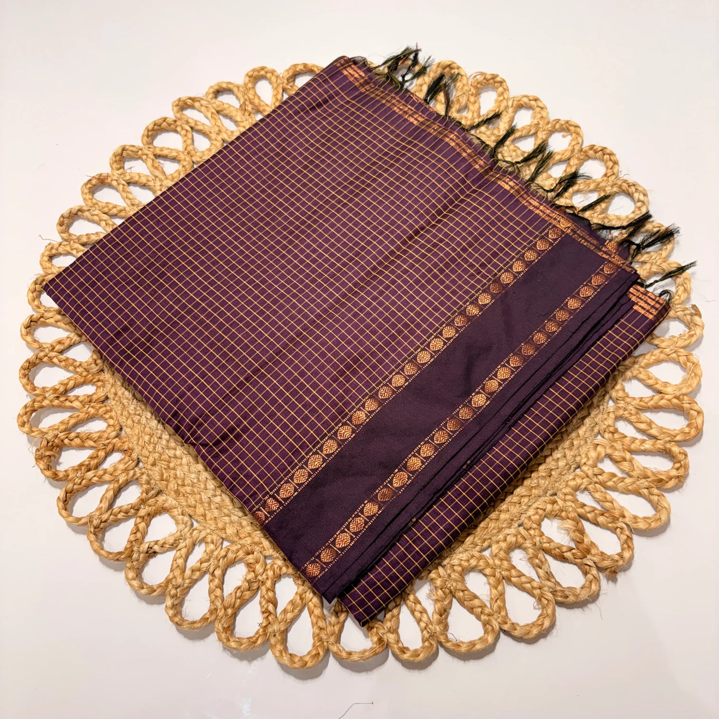 Women's Traditional Arani Kattam Cotton Saree with Golden Zari Border | Handloom Checked Pattern