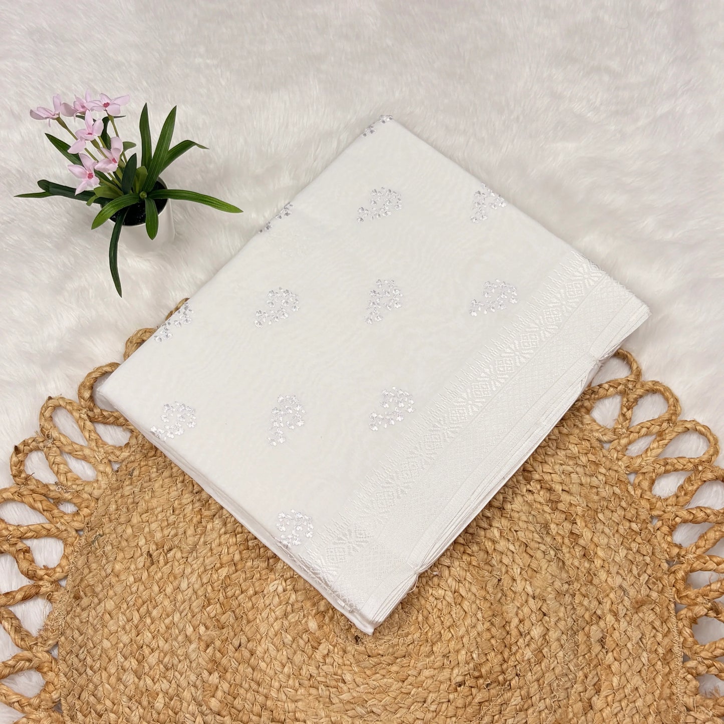 Women's White Super Cotton Saree | Tonal Motifs & Refined Self Border
