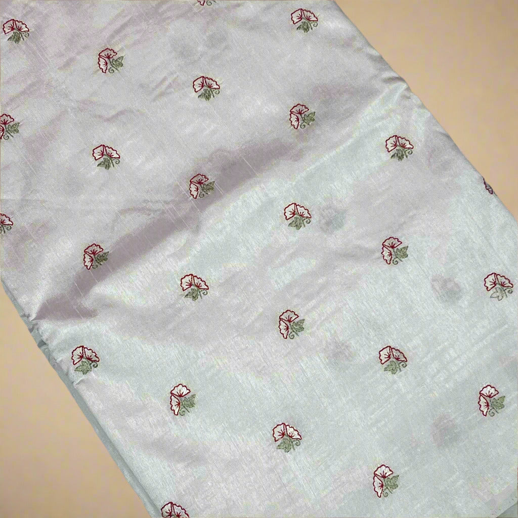 Women's White Slik Blend Floral Embroidery Saree With Un-Stiched Blouse
