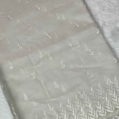 Women's White Leaf Embroidery Saree With Un-Stiched Blouse