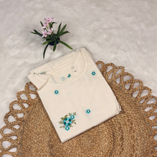 Women’s Elegant White Cotton Kurti with Blue Floral Embroidery – Casual & Ethnic Wear