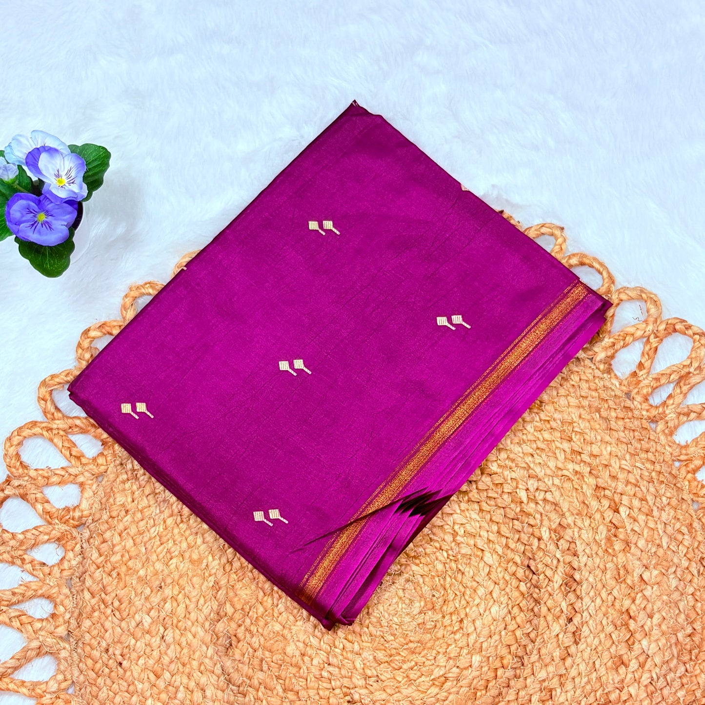 Women's Magenta Gaji Silk Saree with Golden Woven Border & Motifs – Elegant Festive Wear