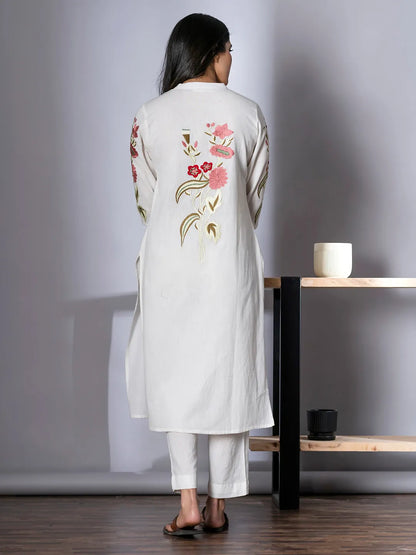 Women's White Floral Embroidered Mandarin Collar Straight Kurta With Trouser