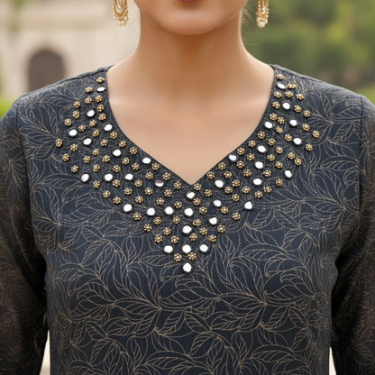 Georgette Zari Kurti – Embroidery & Mirror Work Close-Up